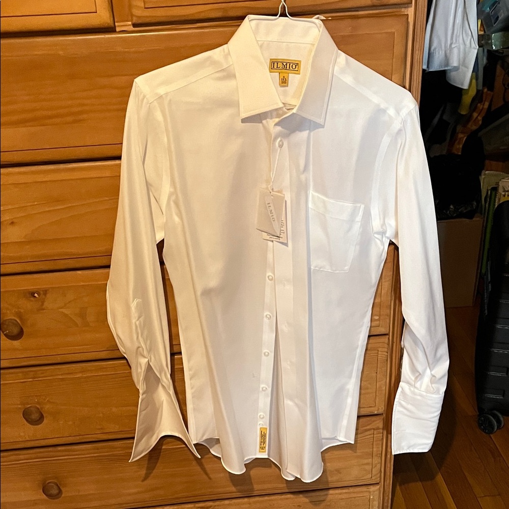 Men's White Dress Shirt by - Slim Fit Spread Collar cuffing shirt